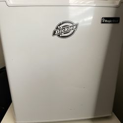 Mini fridge