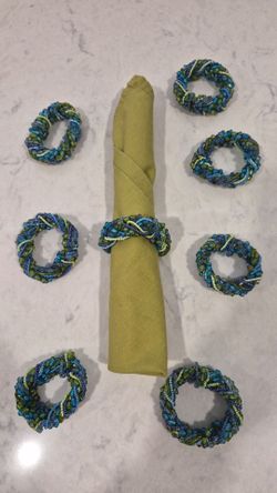 Beaded Wire Napkin Ring, 8 count