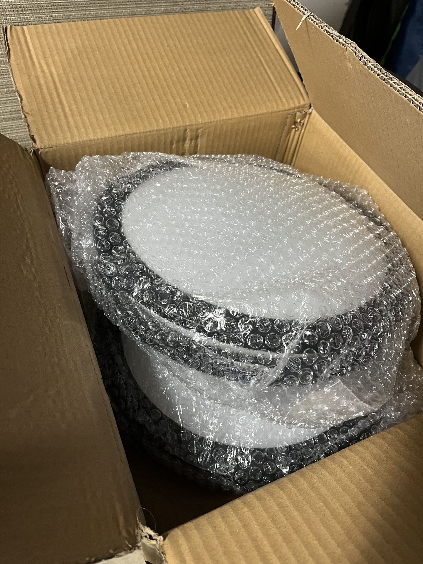 2 LEDKITCHEN LIGHT FIXTURES 