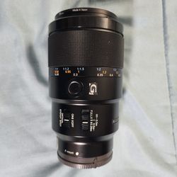 Sony 90mm G Macro lens