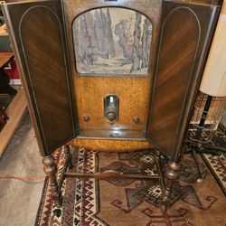 Antique  Philco 1929 Radio 