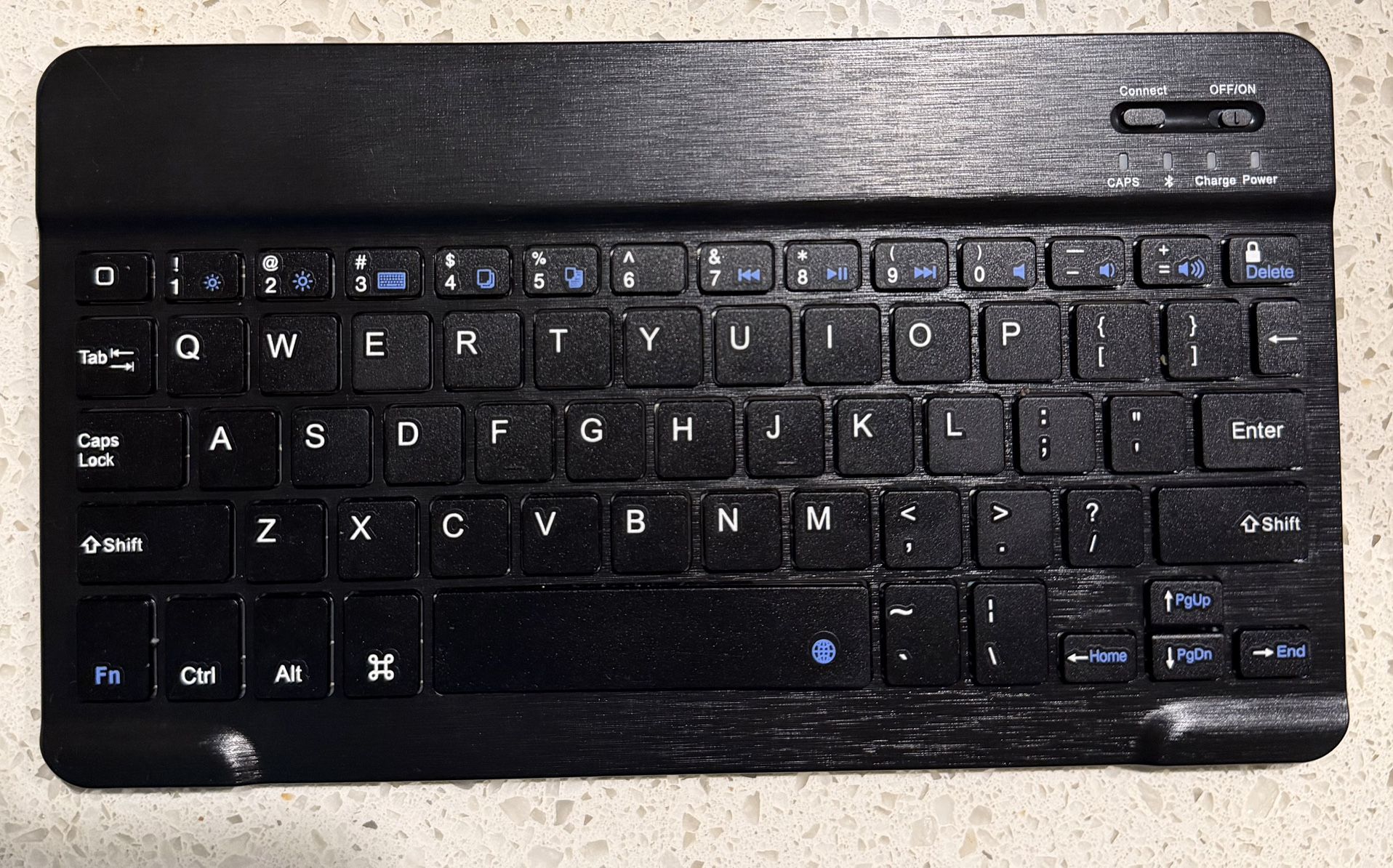 🧿 Wireless Bluetooth Keyboard