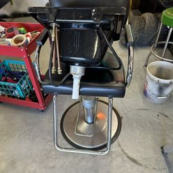 Hair Cutting Chair & Sink 