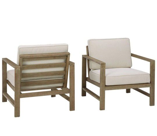 Fynnegan Light Brown Lounge Chair with Cushion (Set of 2)

