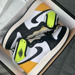Volt Gold Jordan 