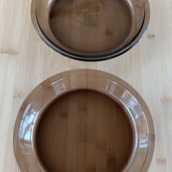 Vintage PYREX Amber Set Of 2 Pie Plates & A Casserole Dish ✨$30 For SET✨