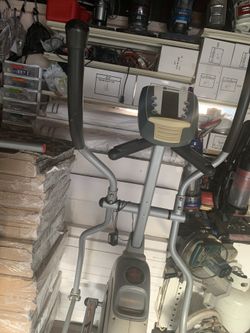 una Maquina Para aser ejercicio esta En buenas condiciones 