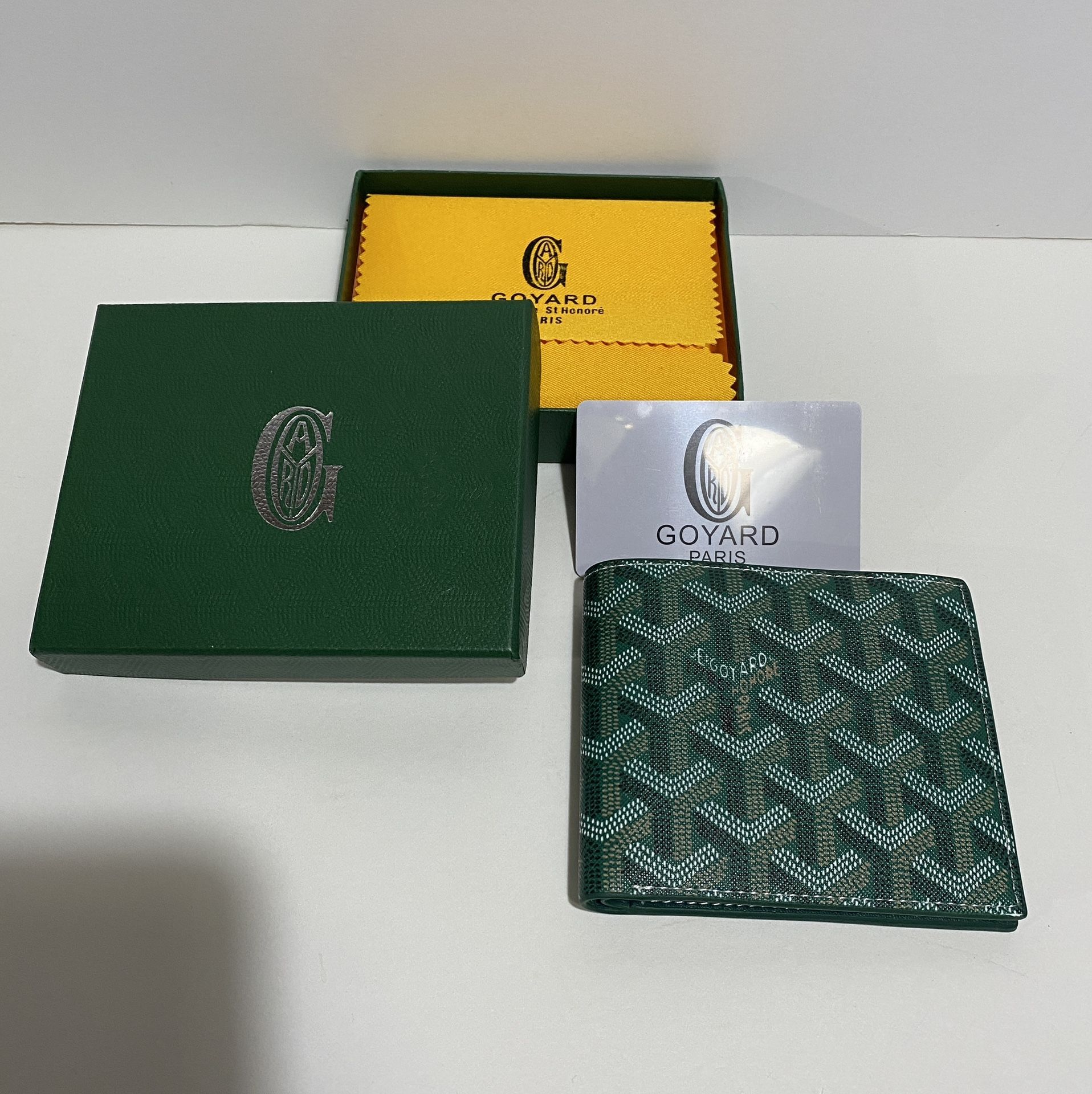 Designer Wallet! Mens Luxury Wallet! Green