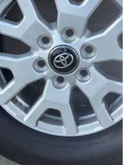 Toyota Tacoma rines y llantas 2026