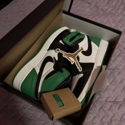 Nike air jordan lucky green 