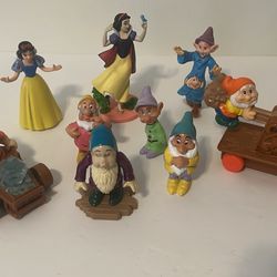 Lot Of 9 Vintage Snow White Figures