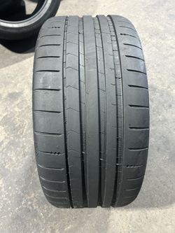 SINGLE (1) USED TIRE MICHELIN PILOT SPORT 5S…265/35/20