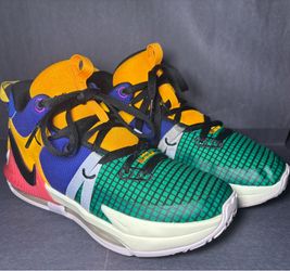 Nike LeBron witness 7  size 4.5Y