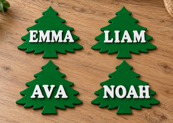 Personalized Christmas Tree Place Names, Set of 4, Holiday Table Settings, Custom Colors