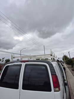 Van roof rack