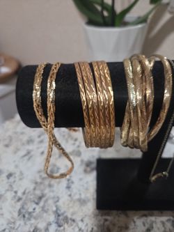 Mixed Bracelet and Necklace Jewelry Lot