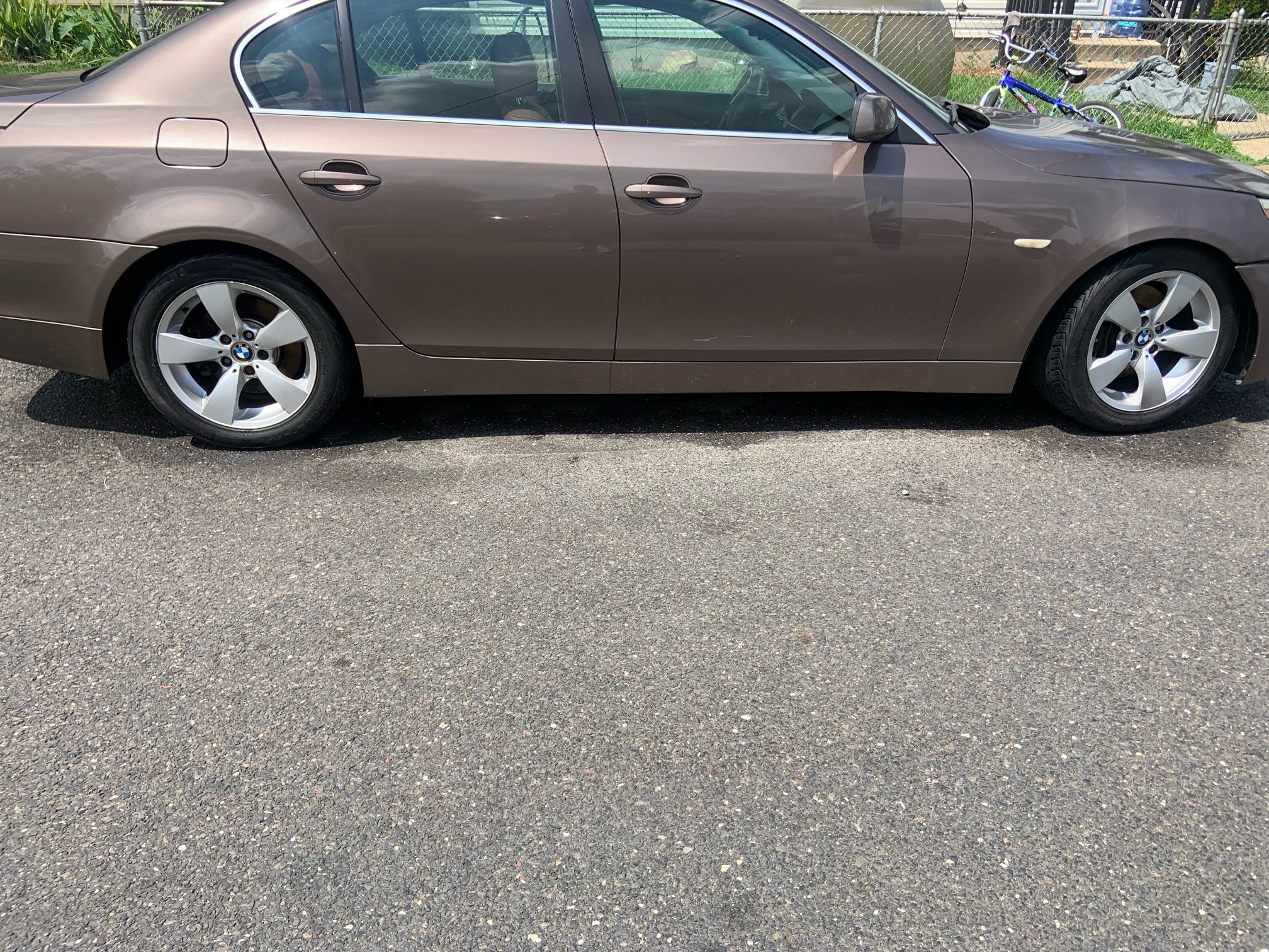 2004 BMW 5-Series 530i