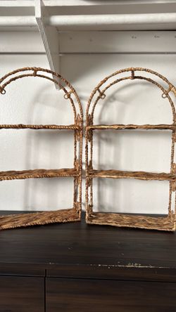 Set of 2 rattan floating shelf’s
