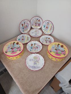 Mary Kay Girlfriends Collection Plates