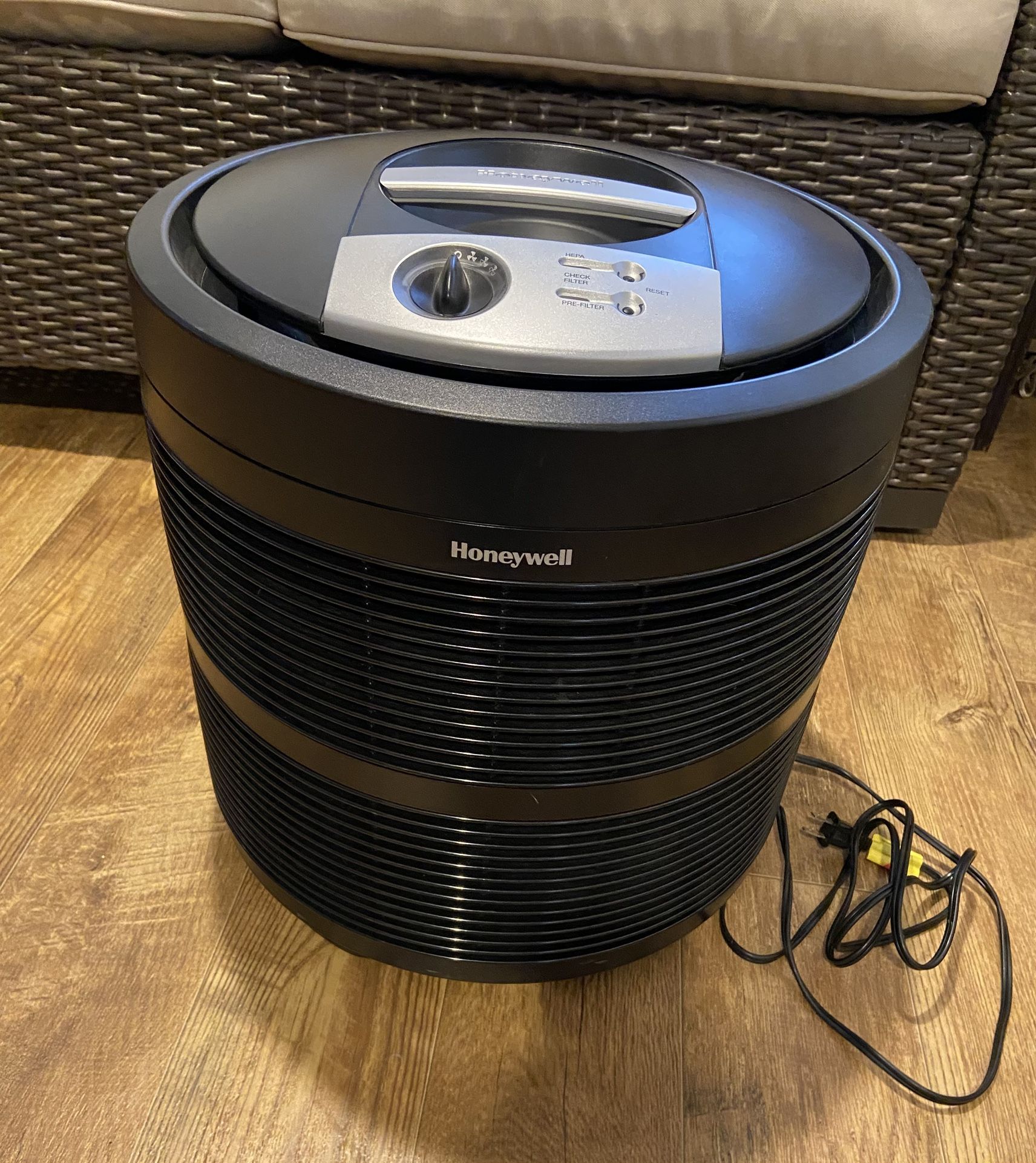 Honeywell True HEPA Air Purifier 50255 HD