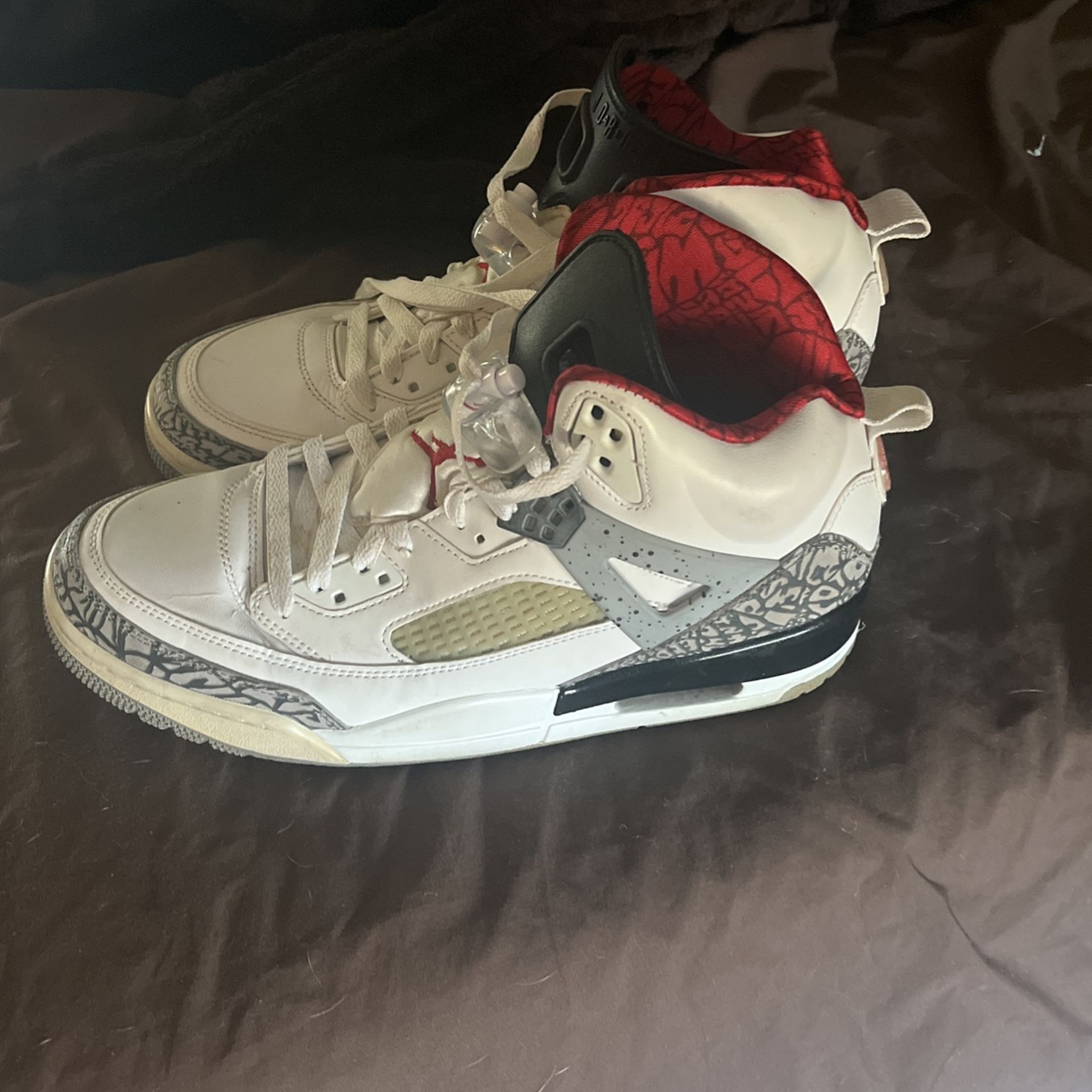 Jordan BROOKLYN edition Red And White