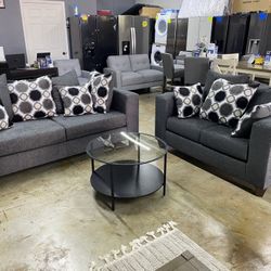 New Sofá And Loveseat 