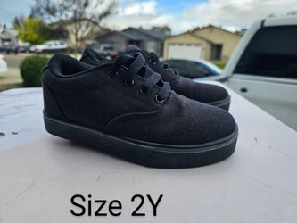 Kids Black Heelys Size 2Y