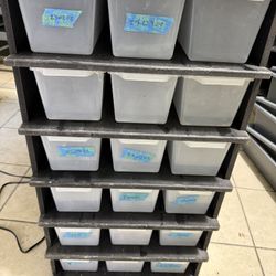 VE-6 Reptile Rack With 8 Quart Tubs