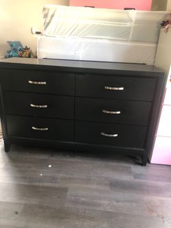 Dresser