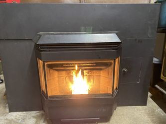 Avalon Newport PI Pellet Stove Insert for Sale in Bothell, WA - OfferUp