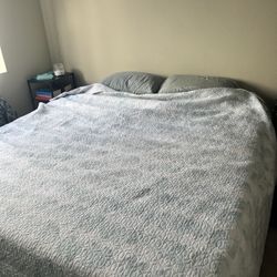 Tempurpedic King Bed