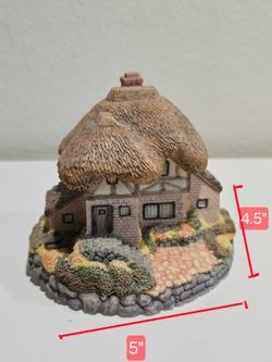 Vintage 1994 Miniature Thatched Roof Cottage Figurine