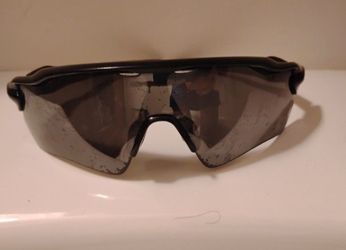 Oakley
OO9208 Radar EV Path