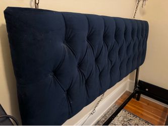 California King Blue Velvet Frame