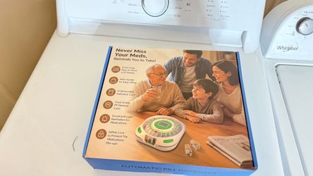 Automatic Pill Dispenser with LCD Display