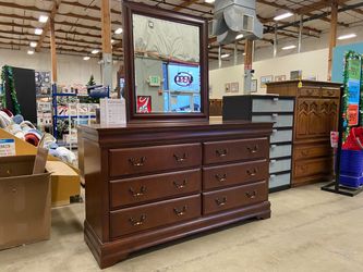 Dark Finish Wooden 6 Drawer Dresser with Mirror