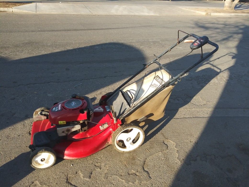 Craftsman Lawn Mower 6.75HP Ready Start Gas Self Propelled for Sale in