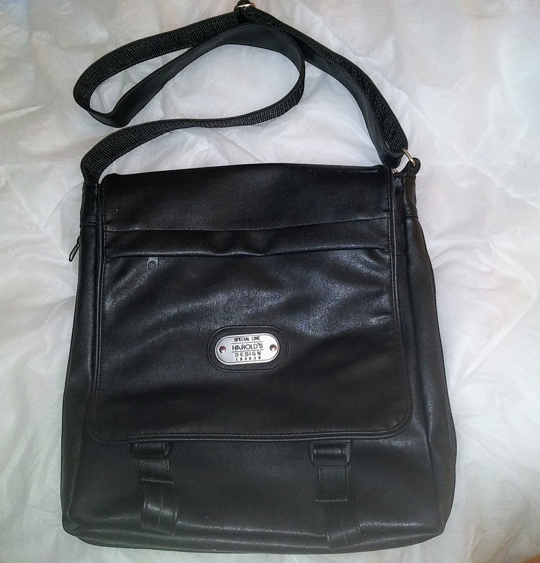 Harold's Design Special Line Leather Messenger Bag