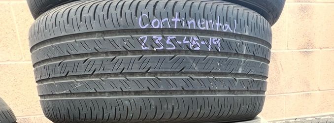 1x used tire 235/45/19 Continental