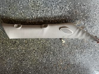 07-14 Cadillac Escalade GMC Yukon OEM Front Right A-Pillar Trim Panel