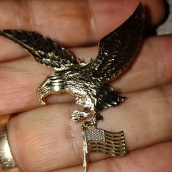 10k.. Big Eagle.Hand Made. Diamond Cut