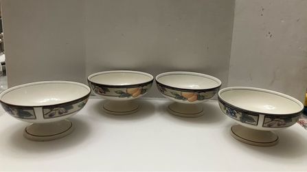 4 Mikasa Intaglio Garden Harvest Pedestal Footed Sherbet Dessert Bowl 4 7/8” EC