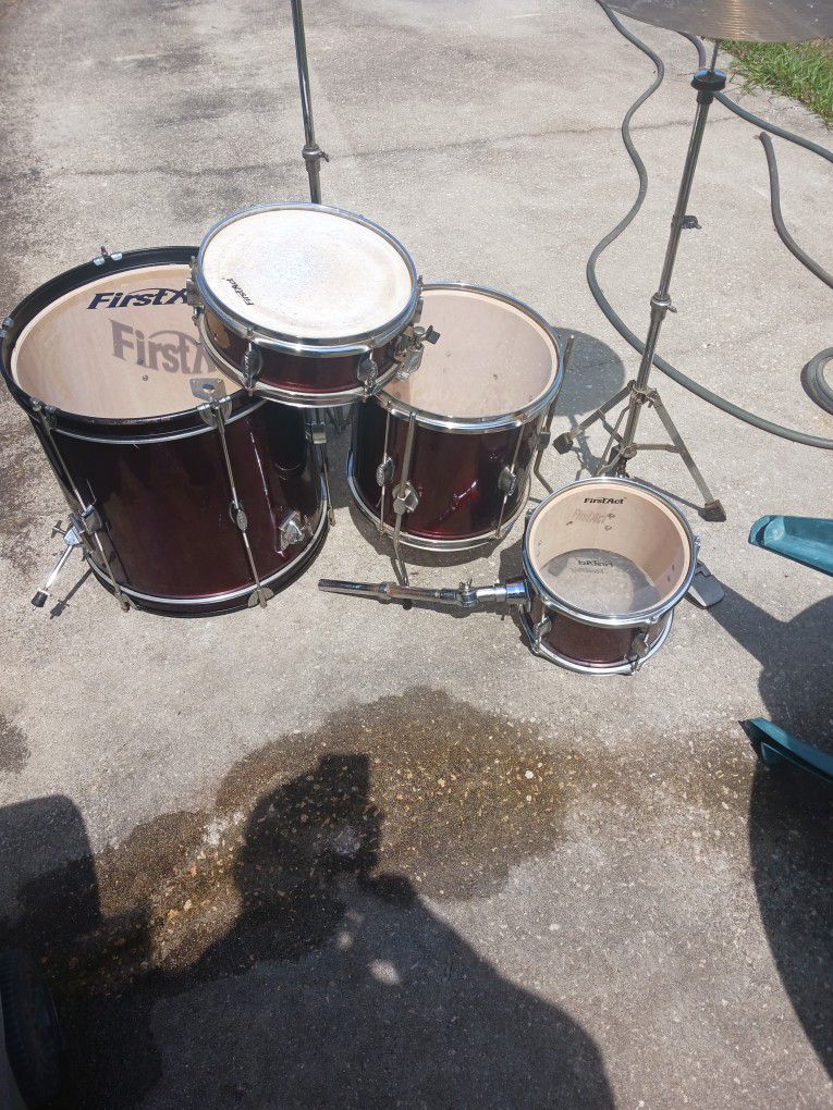 First Act Drum Set 4