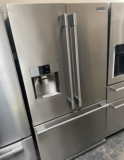 Deal: Frigidaire Pro Stainless French Door w/ Dispenser — Clean