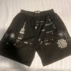 mens authentic Eric Emmanuel shorts size L 