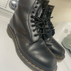 Dr Martens Mens Boots