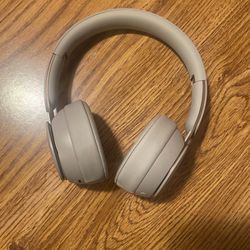 Beats Solo Pro Wireless 