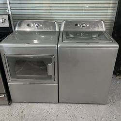 Washer and Dryer Set Maytag