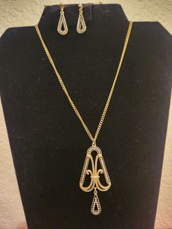 Sarah Coventry jewelry 1975 Polonaise earrings and necklace set