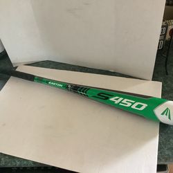 Easton USA Baseball bat S450, 2 5/8” barrel, 29” and 21 ounces, Plainfield, Illinois